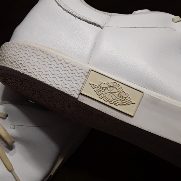 Air Jordan shoes - Picture 3 of 8